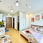 Gym, Swimming Pool, Bbq, Tennis Facilities Available For Delux Studio In City Centre
