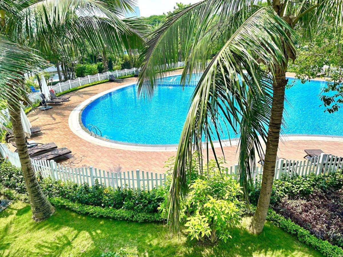 Căn hộ Gym, Swimming Pool, Bbq, Tennis Facilities Available For Delux In Centre Hà Nội