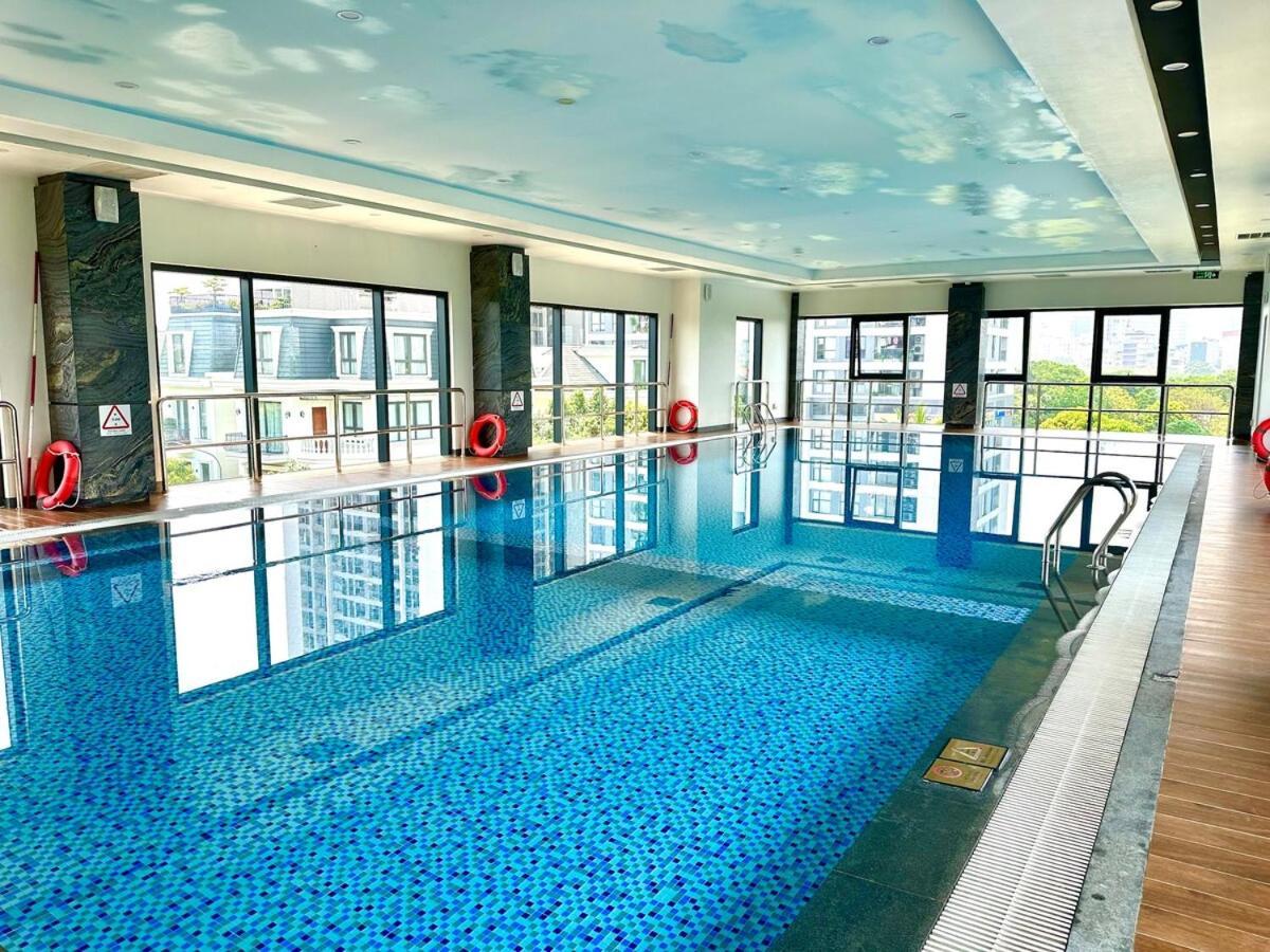 Căn hộ Gym, Swimming Pool, Bbq, Tennis Facilities Available For Delux In Centre Hà Nội