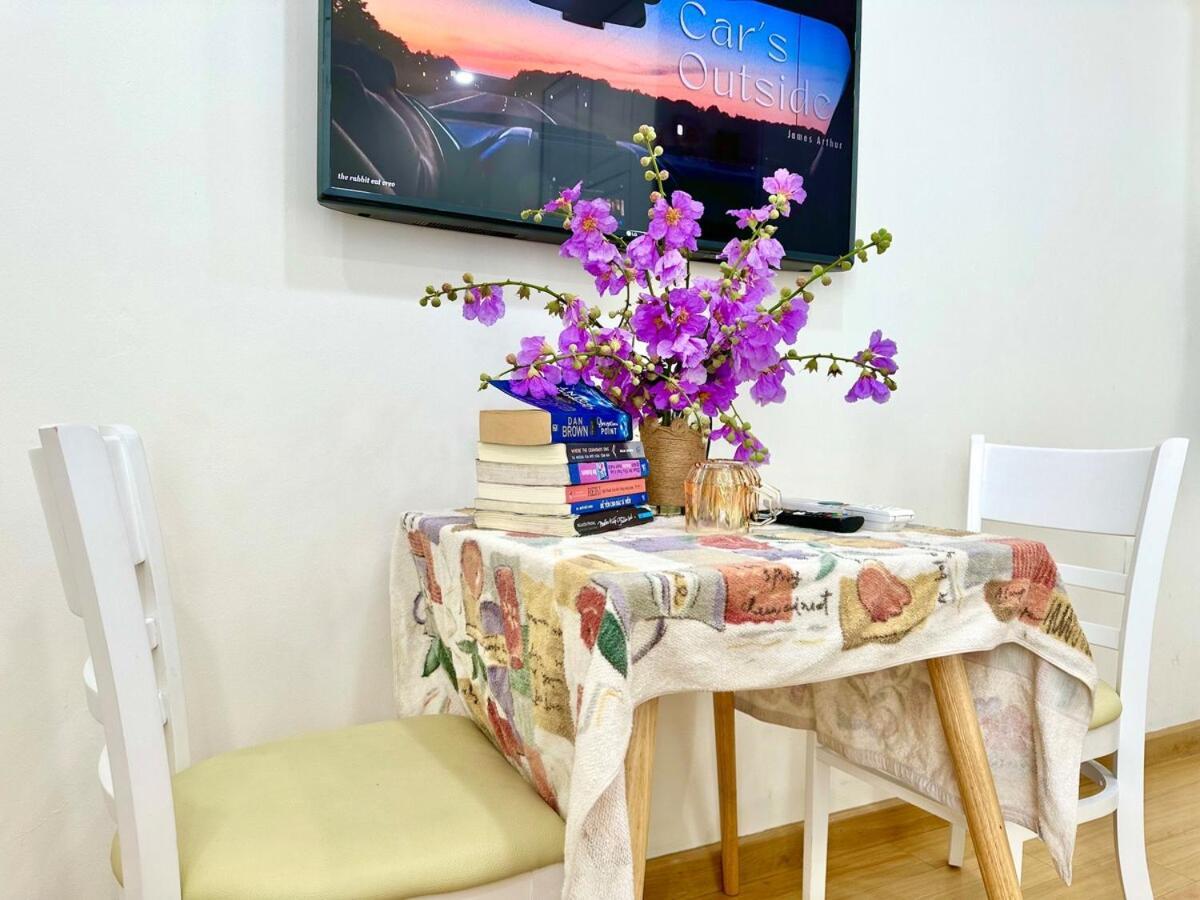 Căn hộ Gym, Swimming Pool, Bbq, Tennis Facilities Available For Delux In Centre