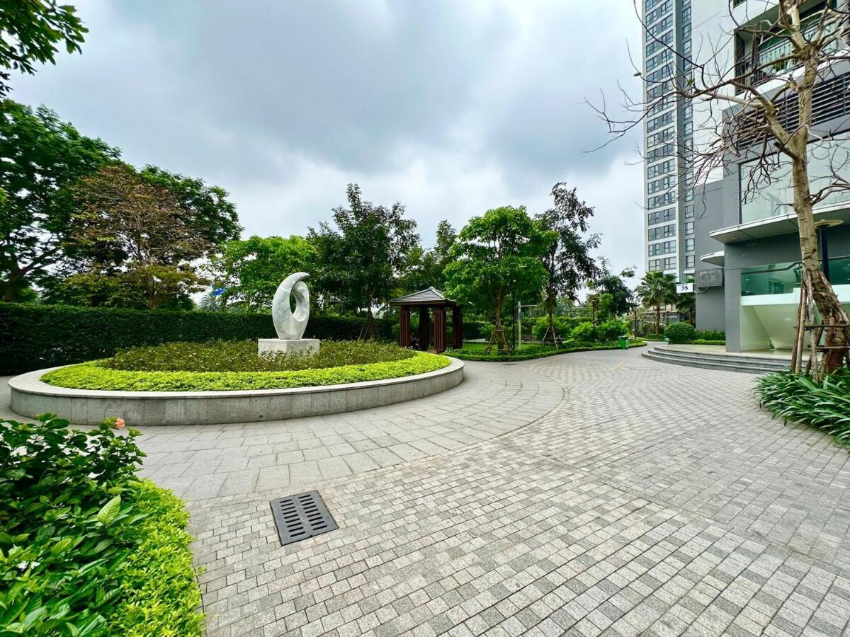 Căn hộ Gym, Swimming Pool, Bbq, Tennis Facilities Available For Delux In Centre